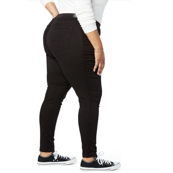 NWT Signature Levi Strauss Gold Label Shaping Skinny Black Jeans 8 Short W29 L28 - Picture 3 of 7